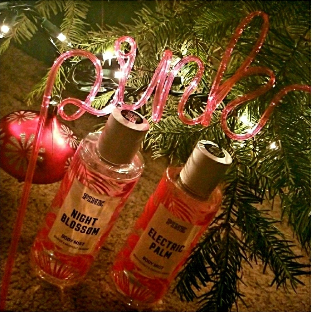 🌺SOLD🌺 2 PINK body mists and PINK straw